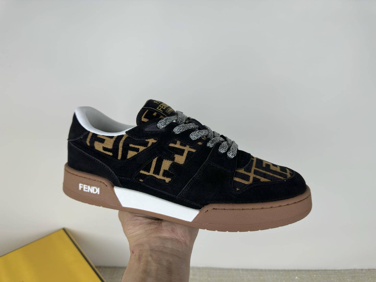 Fendi Sneaker-43